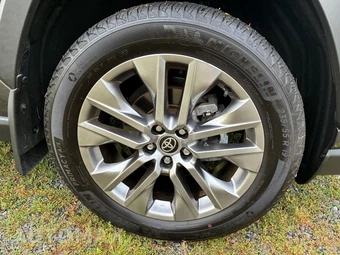 2024 Toyota RAV4 XLE Premium - miniatura 29