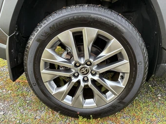 2024 Toyota RAV4 XLE Premium - miniatura 31