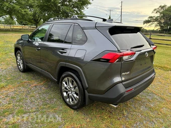 2024 Toyota RAV4 XLE Premium - miniatura 7