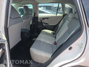 2024 Toyota RAV4 XLE Premium - miniatura 13