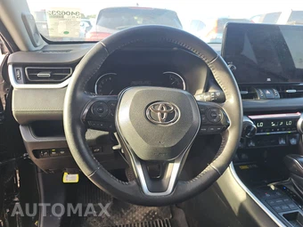 2024 Toyota RAV4 XLE Premium - miniatura 10