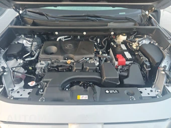 2024 Toyota RAV4 XLE Premium - miniatura 15