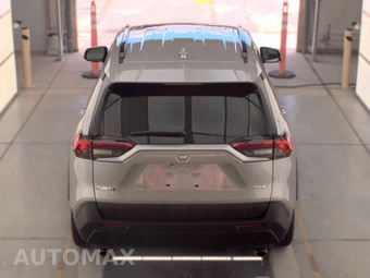 2024 Toyota RAV4 XLE Premium - miniatura 5