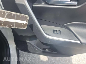 2024 Toyota RAV4 XLE Premium - miniatura 25