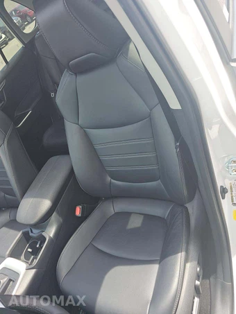 2024 Toyota RAV4 XLE Premium - miniatura 3