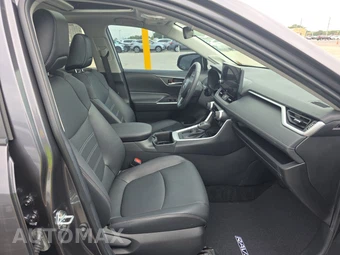 2024 Toyota RAV4 XLE Premium - miniatura 8