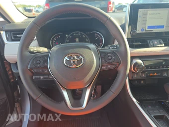 2024 Toyota RAV4 XLE Premium - miniatura 10