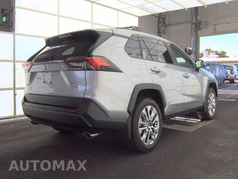 2024 Toyota RAV4 XLE Premium - miniatura 4