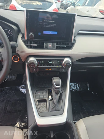 2024 Toyota RAV4 XLE Premium - miniatura 11