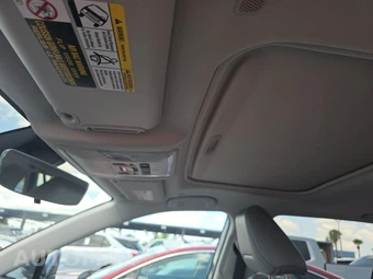 2024 Toyota RAV4 XLE Premium - miniatura 18