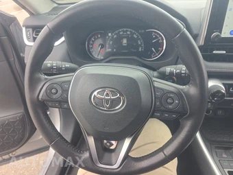 2024 Toyota RAV4 XLE Premium - miniatura 10