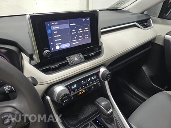 2024 Toyota RAV4 XLE Premium - miniatura 11
