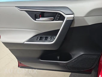 2024 Toyota RAV4 XLE Premium - miniatura 9