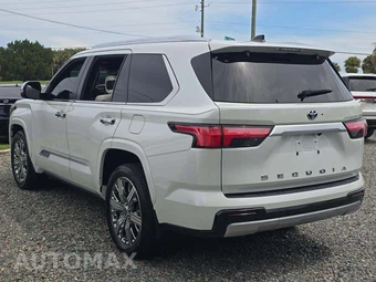 2024 Toyota Sequoia Capstone - miniatura 2