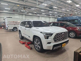 2024 Toyota Sequoia Capstone - miniatura 4