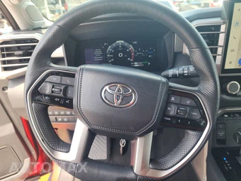 2024 Toyota Sequoia Limited - miniatura 10
