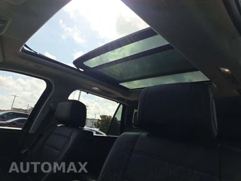 2024 Toyota Sequoia Limited – miniatura 11