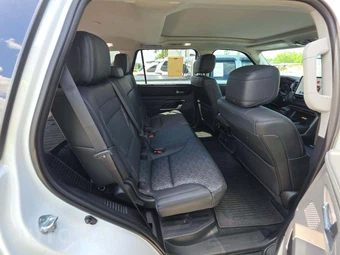 2024 Toyota Sequoia Limited - miniatura 17
