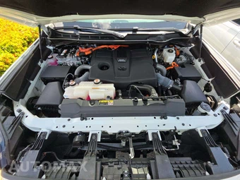 2024 Toyota Sequoia Limited - miniatura 25