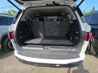 2024 Toyota Sequoia Limited - miniatura 15
