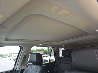2024 Toyota Sequoia Limited – miniatura 11