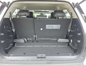 2024 Toyota Sequoia Limited – miniatura 15