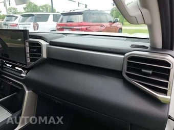 2024 Toyota Sequoia Limited – miniatura 20