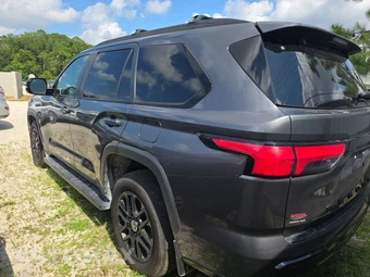 2024 Toyota Sequoia Limited – miniatura 6