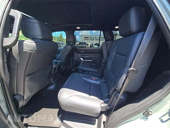 2024 Toyota Sequoia Platinum – miniatura 13