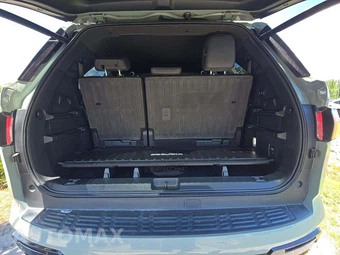 2024 Toyota Sequoia Platinum – miniatura 15