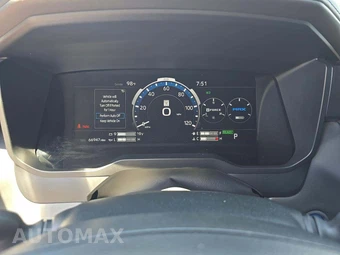 2024 Toyota Sequoia Platinum – miniatura 9