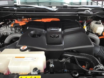 2024 Toyota Sequoia Platinum - miniatura 16