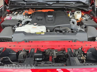 2024 Toyota Sequoia Platinum - miniatura 16