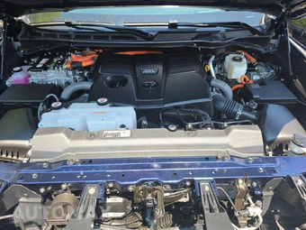2024 Toyota Sequoia Platinum - miniatura 16