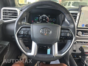 2024 Toyota Sequoia Platinum - miniatura 10