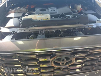 2024 Toyota Sequoia Platinum - miniatura 16
