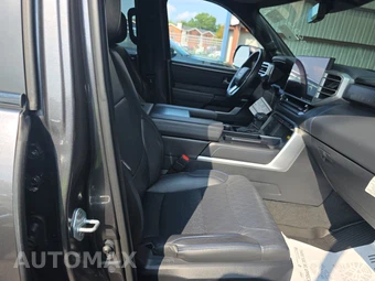 2024 Toyota Sequoia Platinum - miniatura 8