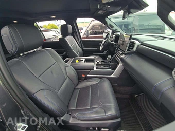 2024 Toyota Sequoia Platinum - miniatura 19