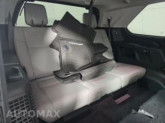 2024 Toyota Sequoia SR5 - miniatura 14