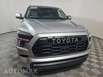 2024 Toyota Sequoia SR5 - miniatura 2