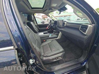2024 Toyota Sequoia SR5 - miniatura 19