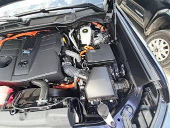 2024 Toyota Sequoia SR5 - miniatura 24