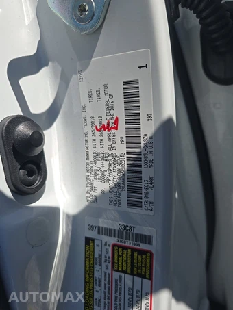 2024 Toyota Sequoia SR5 - miniatura 15
