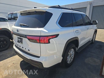 2024 Toyota Sequoia SR5 - miniatura 4