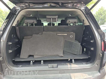 2024 Toyota Sequoia SR5 - miniatura 15