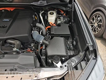 2024 Toyota Sequoia SR5 - miniatura 23