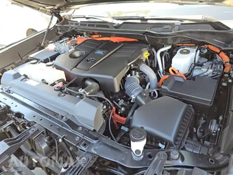 2024 Toyota Sequoia SR5 - miniatura 24