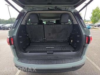 2024 Toyota Sequoia SR5 – miniatura 12
