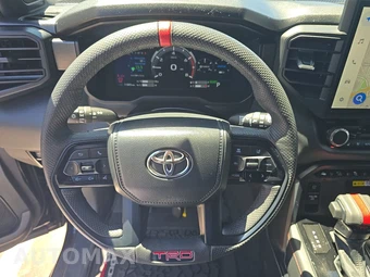 2024 Toyota Sequoia TRD Pro - miniatura 10