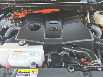 2024 Toyota Sequoia TRD Pro - miniatura 16